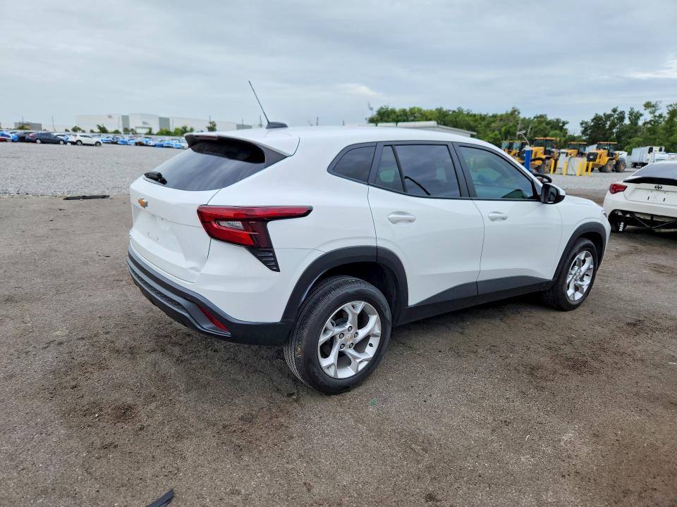Foto 3 de la subasta – 2024 CHEVROLET TRAX con VIN KL77LFE20RC214420