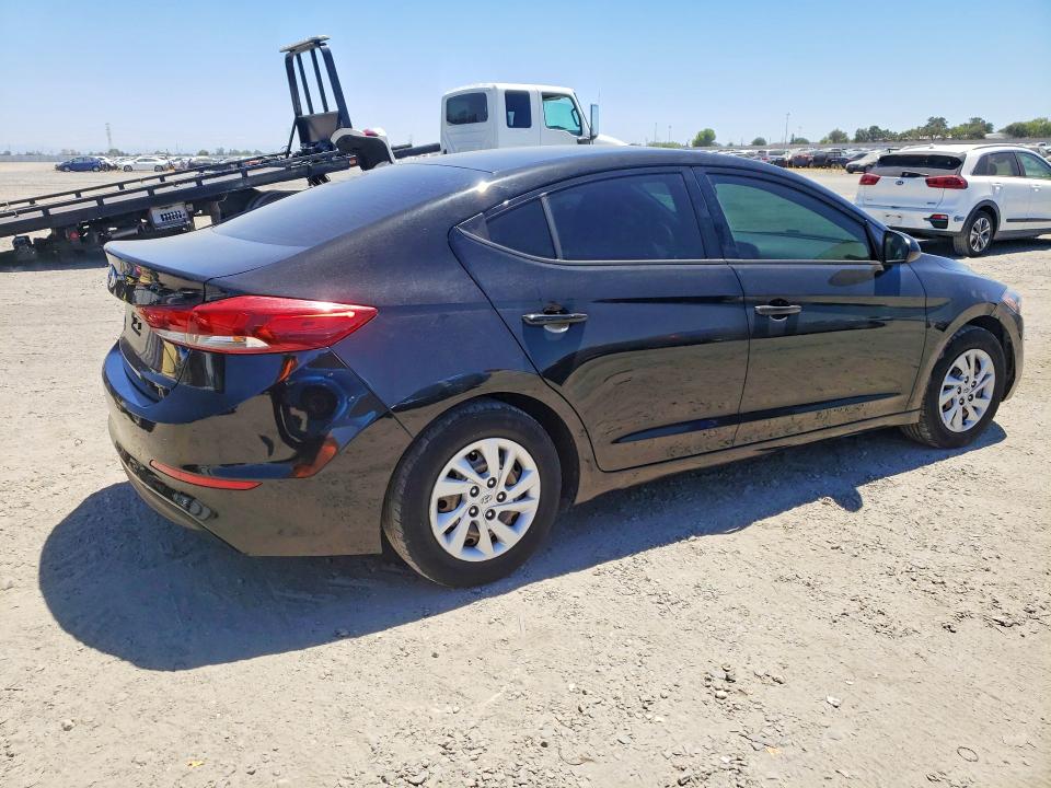 Photo 3 from auction – 2018 HYUNDAI ELANTRA with VIN 5NPD74LF7JH324135