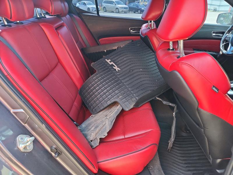 Photo 10 from auction – 2019 ACURA TLX with VIN 19UUB2F68KA000216