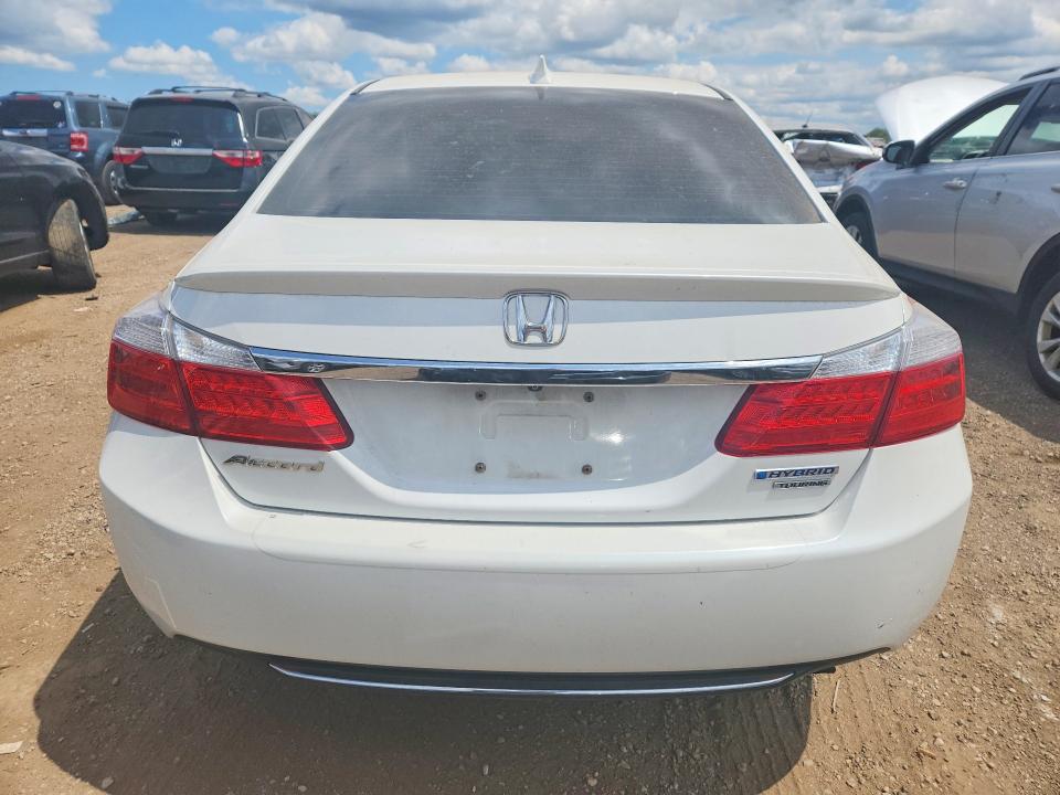 Photo 6 from auction – 2015 HONDA ACCORD with VIN 1HGCR6F70FA009120