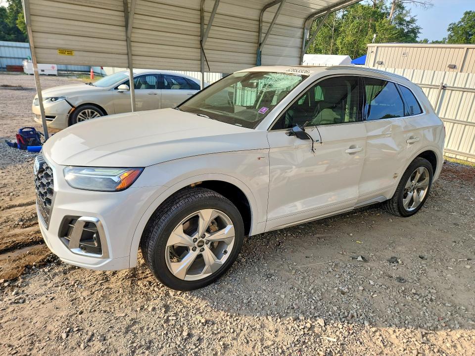AUDI Q5 2022 with VIN WA1EAAFY2N2127523 - Photo from auction