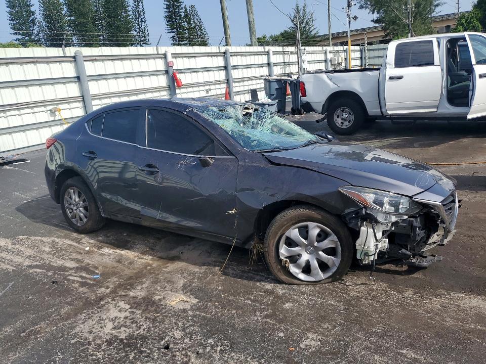 Photo 4 from auction – 2016 MAZDA 3 with VIN 3MZBM1U76GM315478