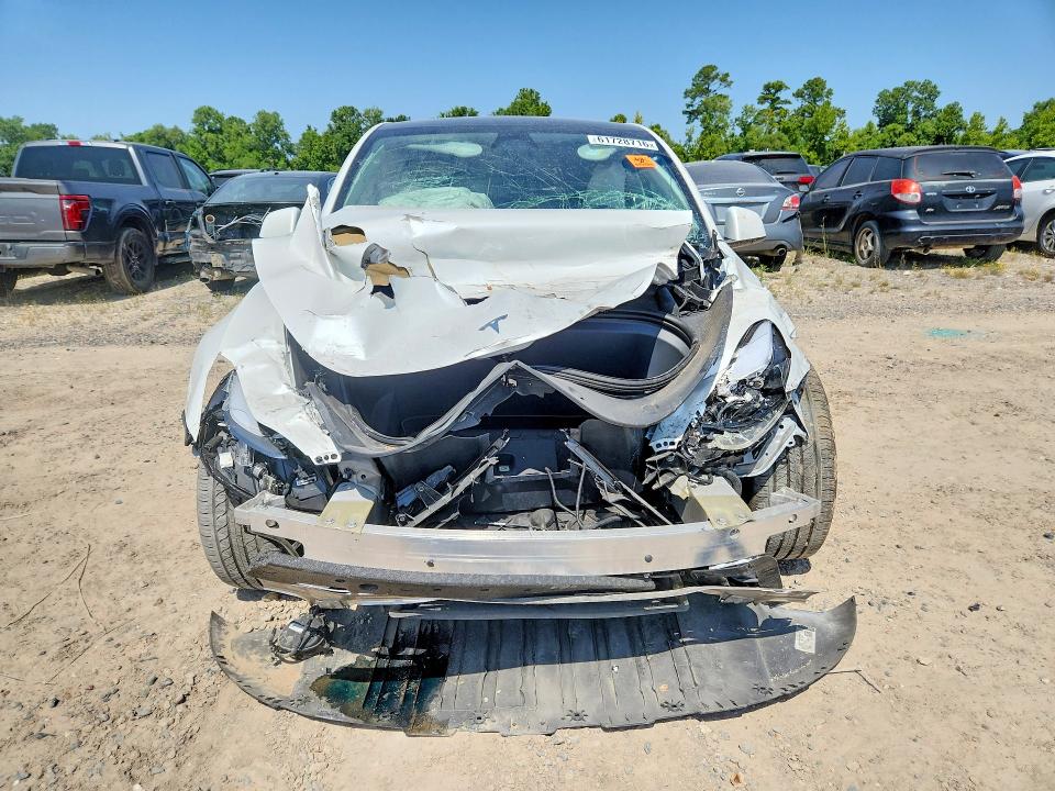 Photo 5 from auction – 2024 TESLA MODEL Y with VIN 7SAYGDEE8RF116803