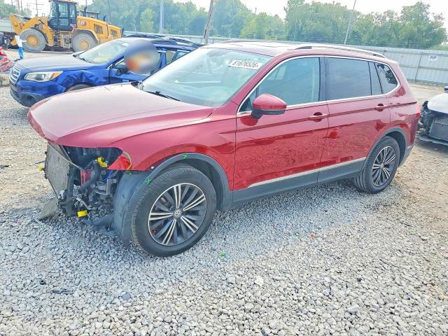 VOLKSWAGEN TIGUAN 2018 with VIN 3VV2B7AX2JM160534 - Photo from auction