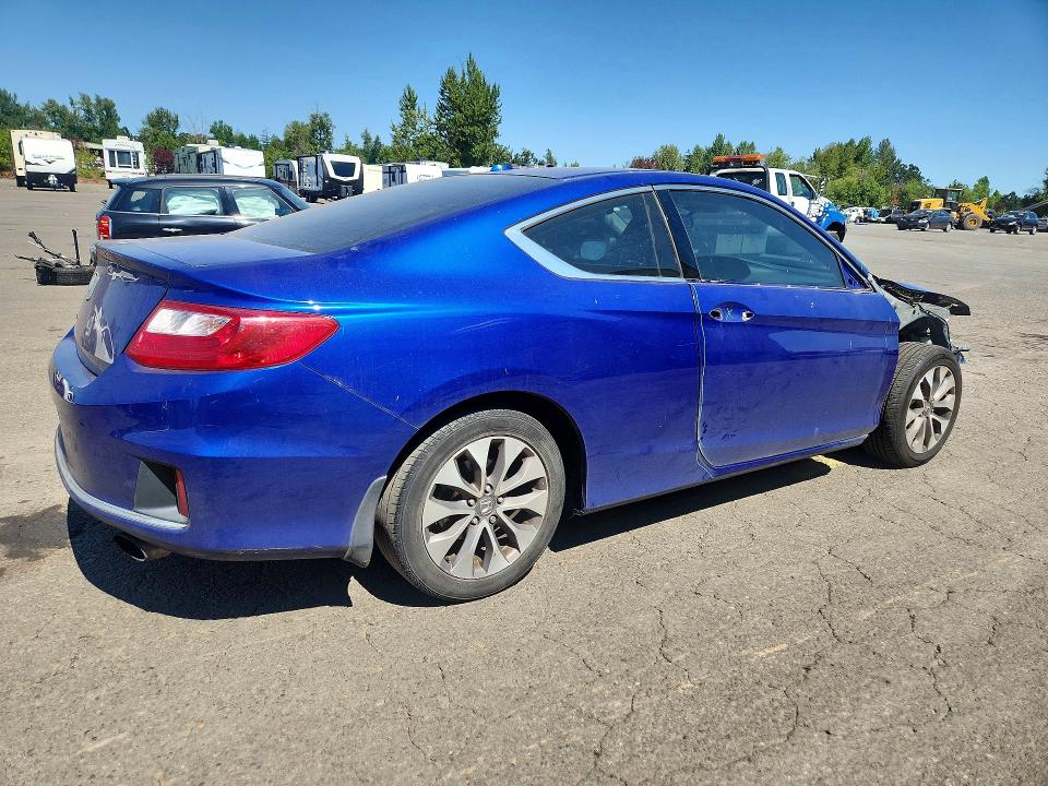 Photo 3 from auction – 2014 HONDA ACCORD with VIN 1HGCT1B89EA010865