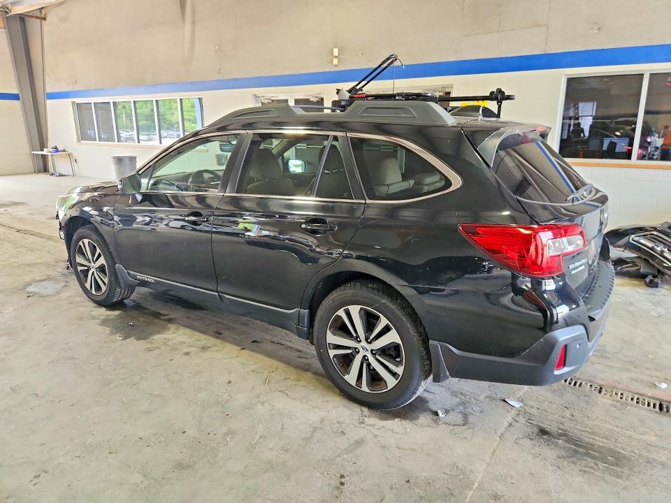 Photo 2 from auction – 2018 SUBARU OUTBACK with VIN 4S4BSANC9J3207753