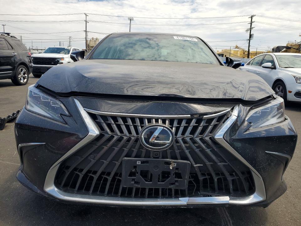 Photo 5 from auction – 2025 LEXUS ES 300H with VIN 58AEA1C17SU073606