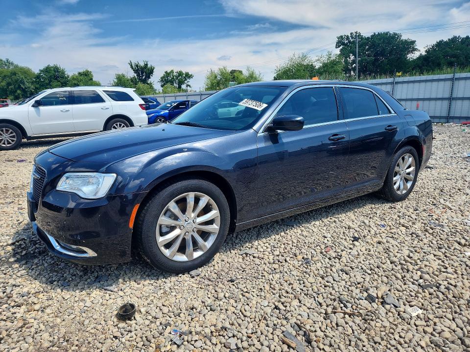 2016 CHRYSLER 300 - Търг №59737506