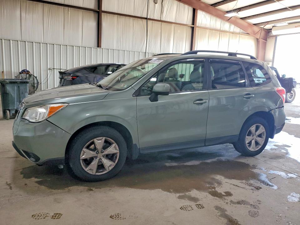 SUBARU FORESTER 2015 with VIN JF2SJADC6FH830509 - Photo from auction