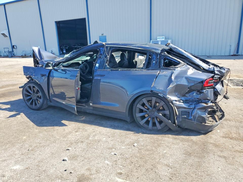 Photo 2 from auction – 2022 TESLA MODEL X with VIN 7SAXCDE58NF363837