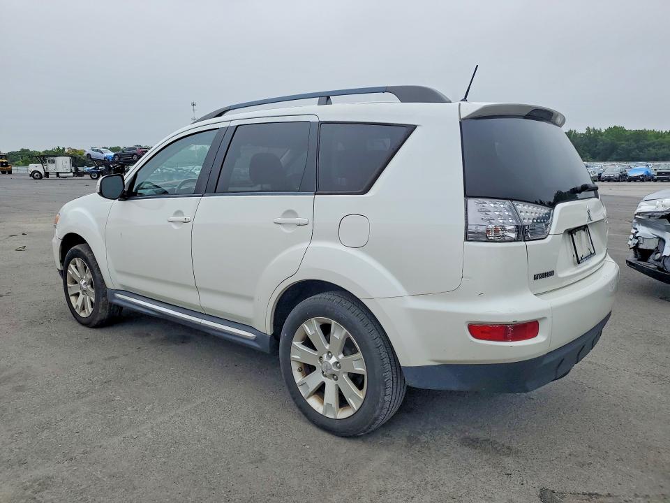 Photo 2 from auction – 2013 MITSUBISHI OUTLANDER with VIN JA4AS3AW4DU000420
