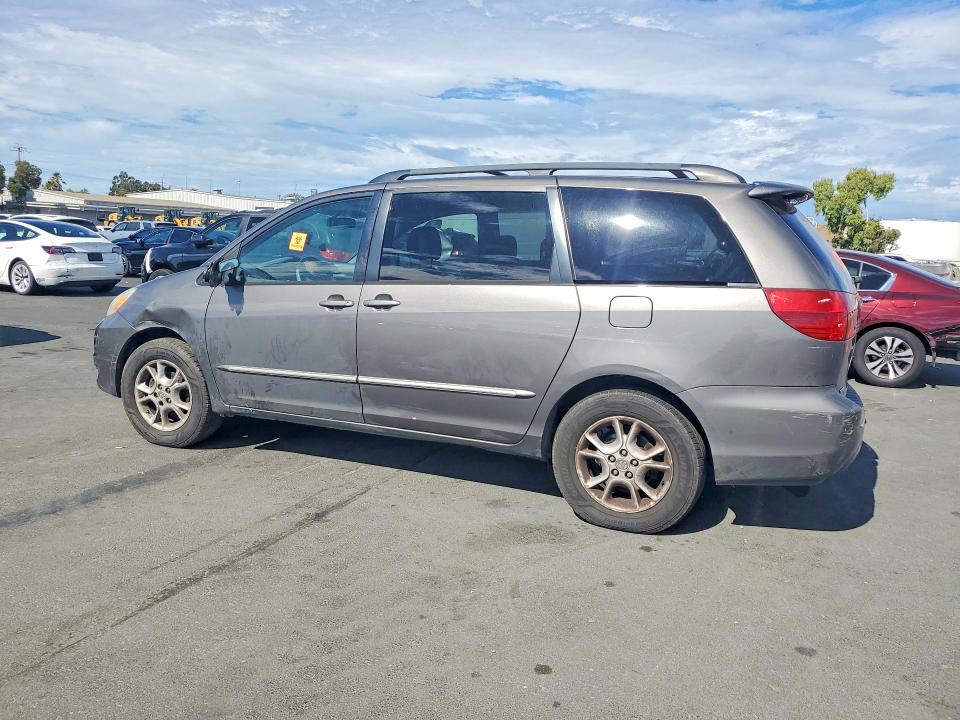 Photo 2 from auction – 2004 TOYOTA SIENNA with VIN 5TDBA22C44S017198