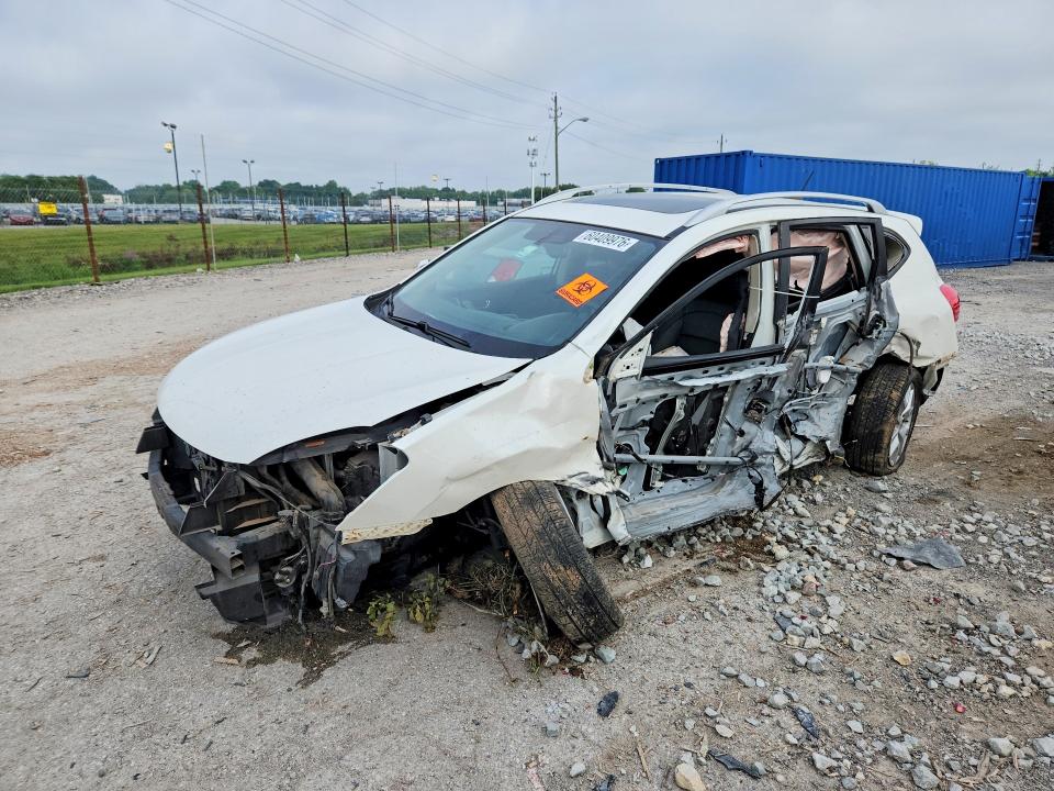 NISSAN ROGUE 2011 with VIN JN8AS5MT2BW176598 - Photo from auction