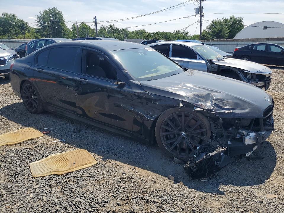 Снимка 4 от търг – 2021 BMW 750 с VIN WBA7U2C00MCF07995
