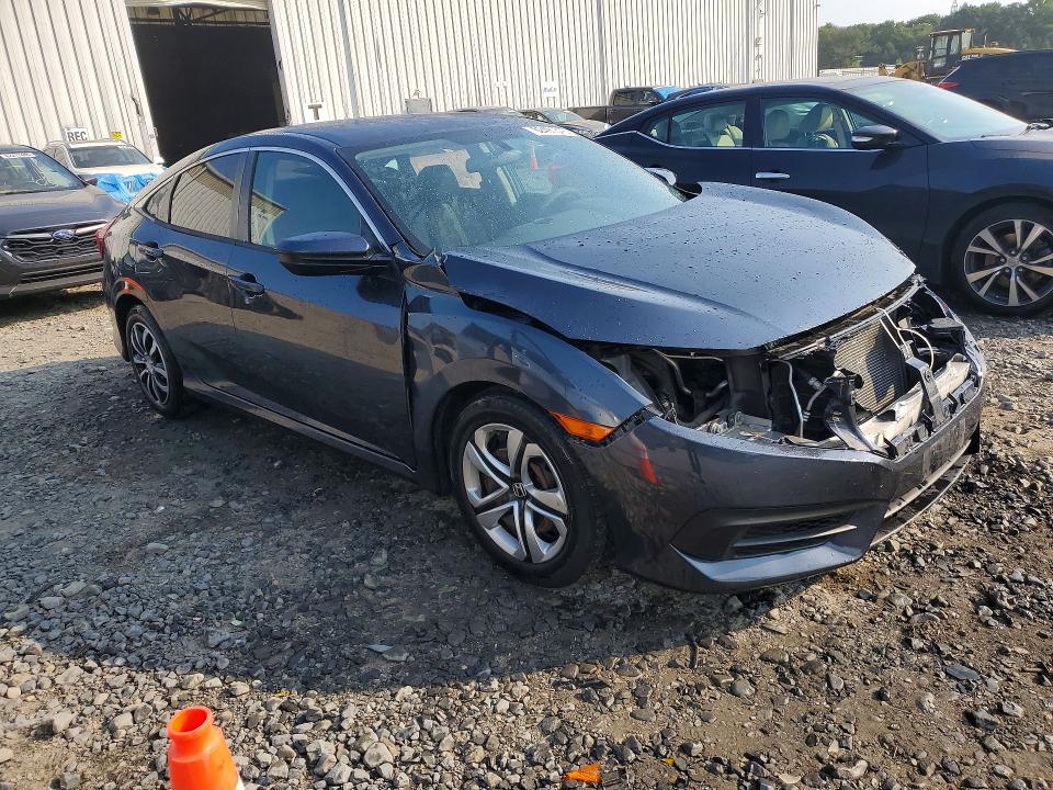 Photo 4 from auction – 2016 HONDA CIVIC with VIN 19XFC2F50GE239985