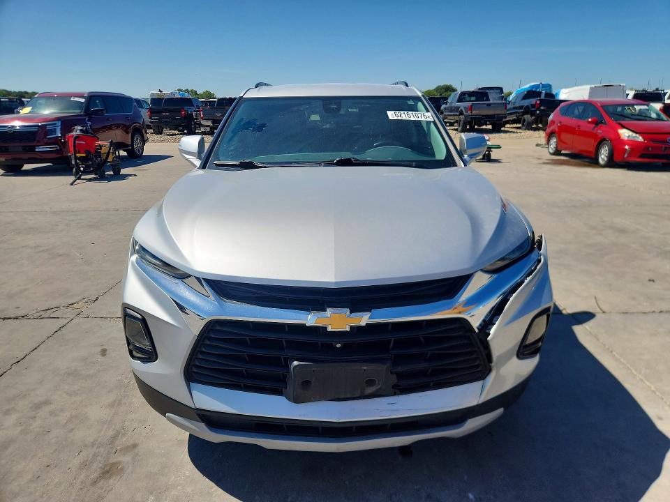 Photo 5 from auction – 2021 CHEVROLET BLAZER with VIN 3GNKBJRS2MS533972
