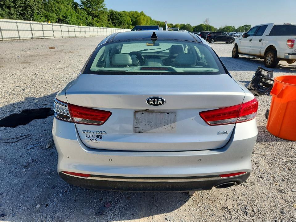 Photo 6 from auction – 2016 KIA OPTIMA with VIN 5XXGU4L30GG054584