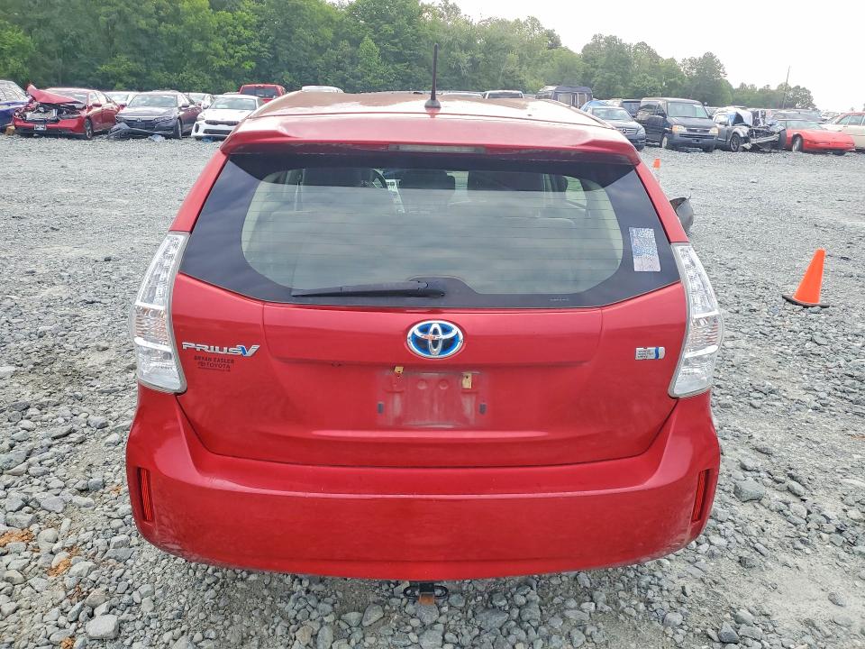 Photo 6 from auction – 2014 TOYOTA PRIUS V with VIN JTDZN3EU2EJ014425