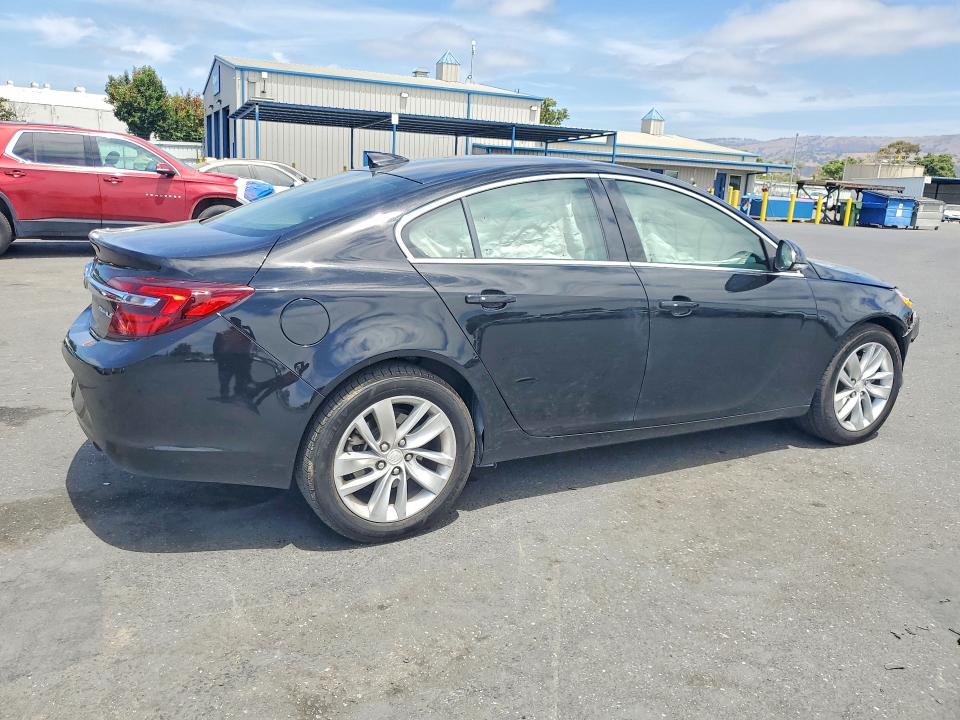 Photo 3 from auction – 2016 BUICK REGAL with VIN 2G4GS5GX5G9183979