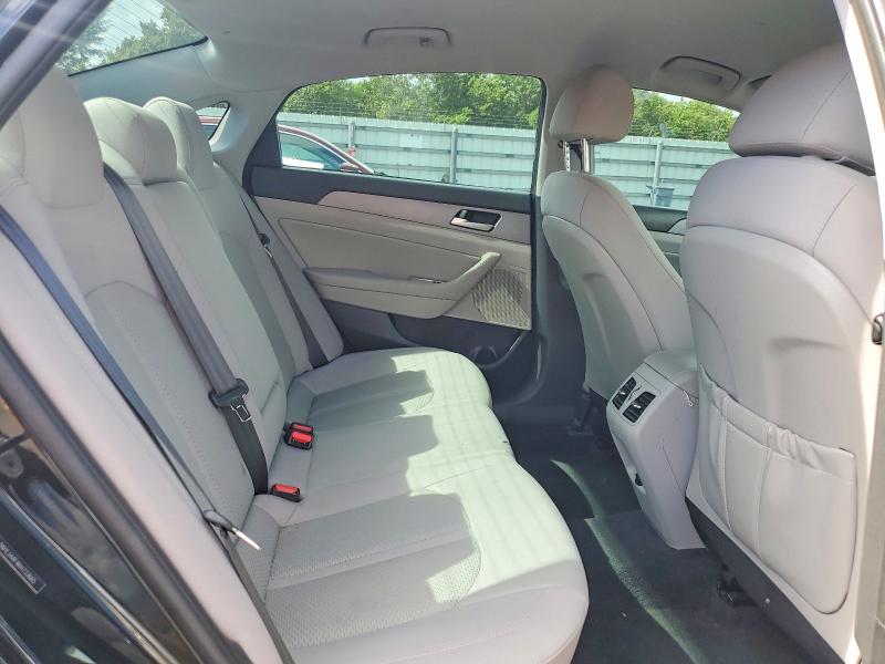 Photo 10 from auction – 2019 HYUNDAI SONATA with VIN 5NPE34AF4KH733665