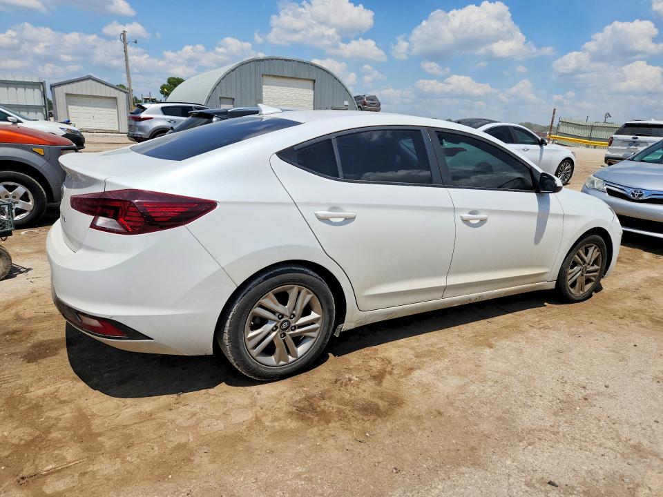 Photo 3 from auction – 2019 HYUNDAI ELANTRA with VIN 5NPD84LF2KH484289