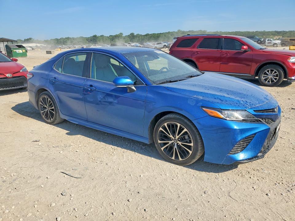 Photo 4 from auction – 2019 TOYOTA CAMRY with VIN 4T1B11HK6KU181758