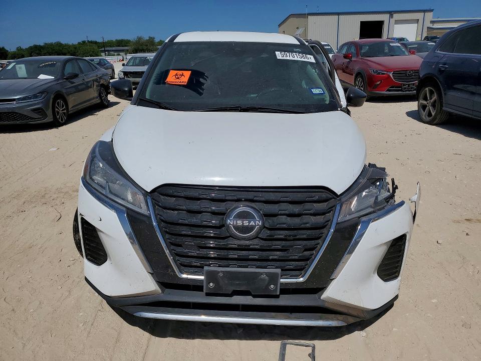 Photo 5 from auction – 2022 NISSAN KICKS with VIN 3N1CP5BV2NL514041