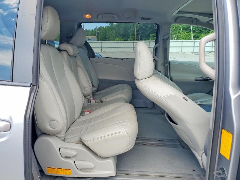 Zdjęcie 11 z aukcji – 2011 TOYOTA SIENNA z VIN 5TDYK3DC5BS007562