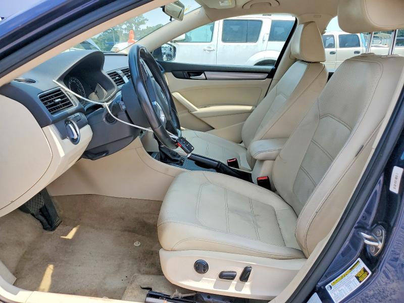Photo 7 from auction – 2015 VOLKSWAGEN PASSAT with VIN 1VWAT7A31FC108919