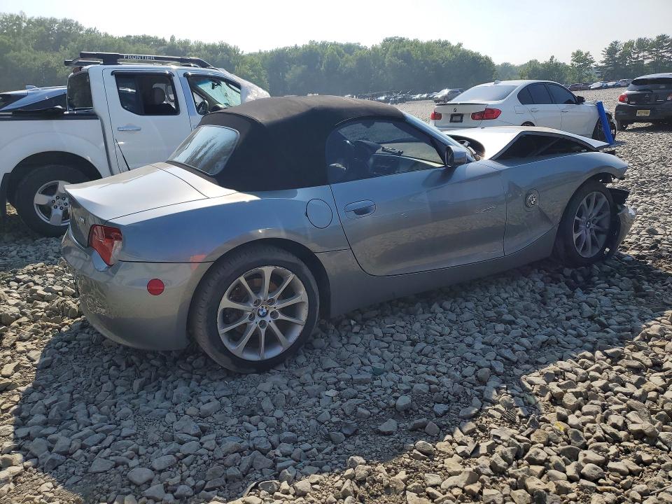 Photo 3 from auction – 2008 BMW Z4 with VIN 4USBU33508LW74353