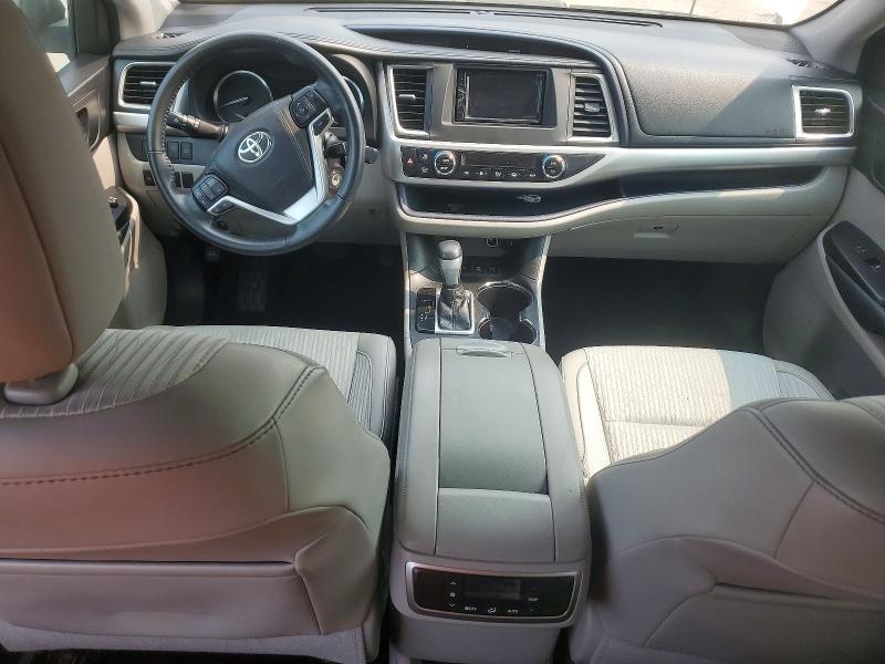 Photo 8 from auction – 2015 TOYOTA HIGHLANDER with VIN 5TDBKRFH5FS193885