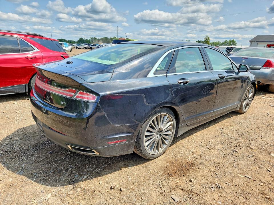 Photo 3 from auction – 2013 LINCOLN MKZ with VIN 3LN6L2GK5DR821441