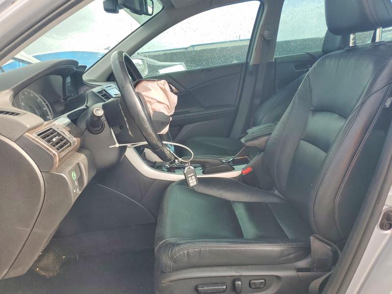 Photo 7 from auction – 2016 HONDA ACCORD with VIN 1HGCR3F95GA010829