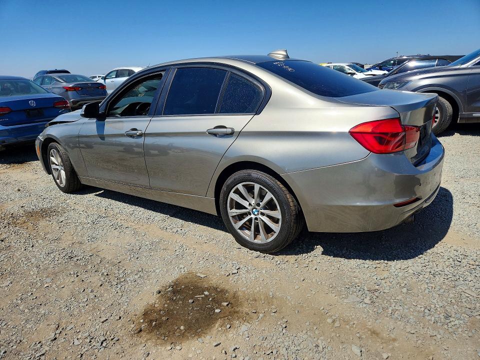 Снимка 2 от търг – 2017 BMW 320 с VIN WBA8E1G58HNU14411