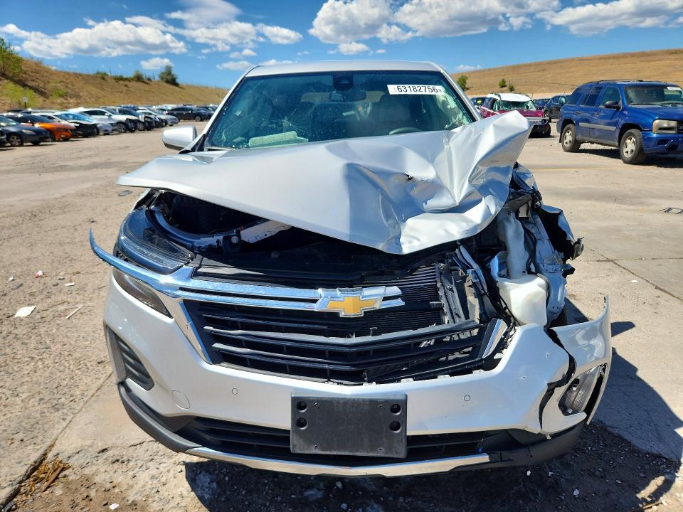 Photo 5 from auction – 2022 CHEVROLET EQUINOX with VIN 2GNAXTEVXN6111117