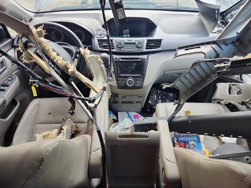 Photo 8 from auction – 2014 HONDA ODYSSEY with VIN 5FNRL5H90EB094338