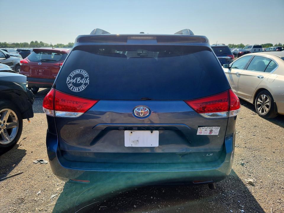 Photo 6 from auction – 2014 TOYOTA SIENNA with VIN 5TDKK3DC3ES526815