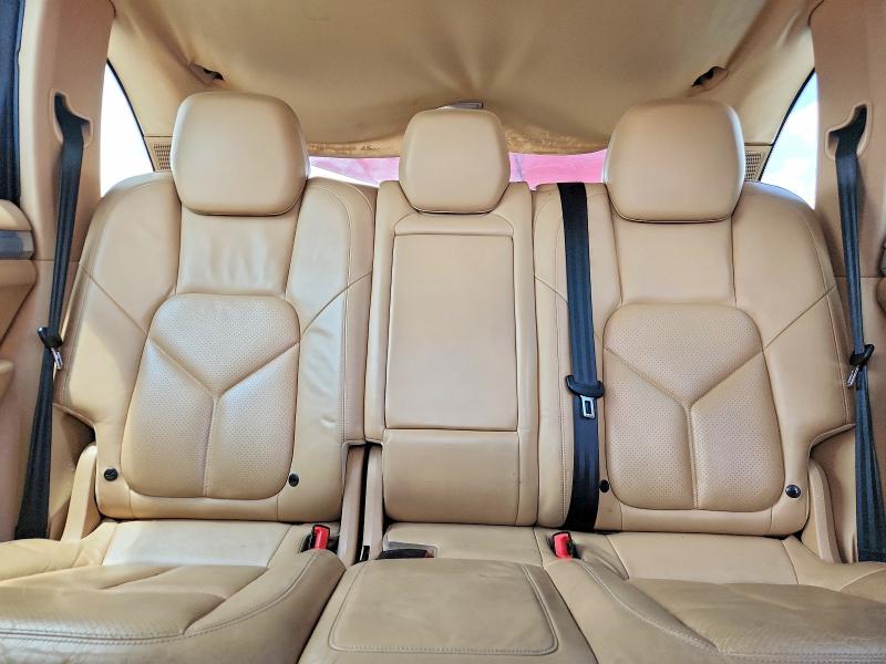 Photo 10 from auction – 2011 PORSCHE CAYENNE with VIN WP1AA2A24BLA04100