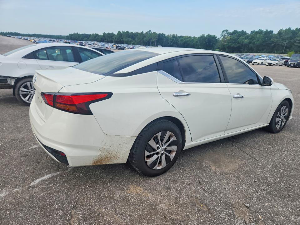 Photo 3 from auction – 2019 NISSAN ALTIMA with VIN 1N4BL4BV2KC219713