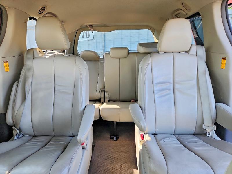 Photo 10 from auction – 2014 TOYOTA SIENNA with VIN 5TDDK3DC5ES078618