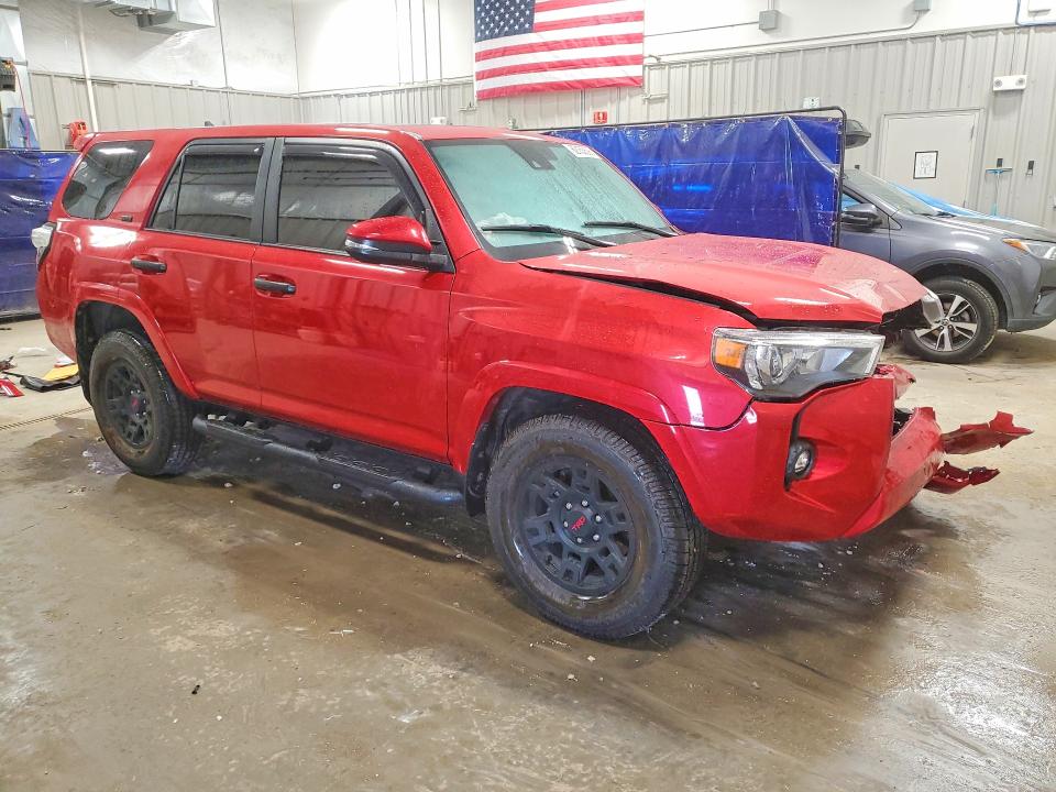 Photo 4 from auction – 2023 TOYOTA 4RUNNER with VIN JTEFU5JRXP5300517