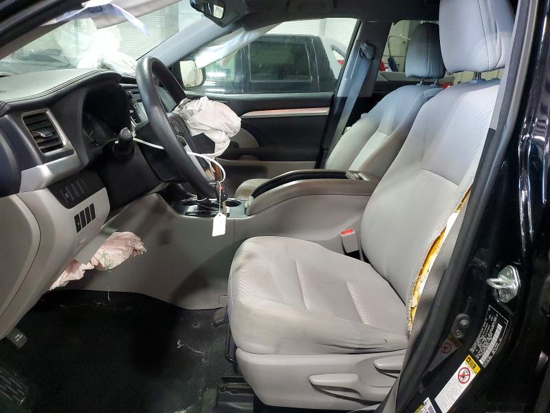 Photo 7 from auction – 2018 TOYOTA HIGHLANDER with VIN 5TDBZRFH1JS886246