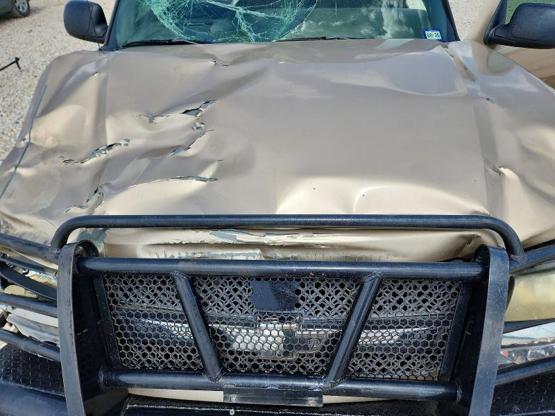 Photo 11 from auction – 2004 CHEVROLET SILVERADO with VIN 2GCEK13T541420696
