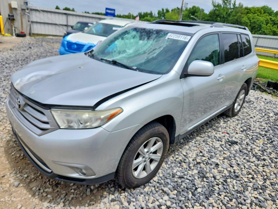 TOYOTA HIGHLANDER 2013 with VIN 5TDBK3EH9DS184053 - Photo from auction