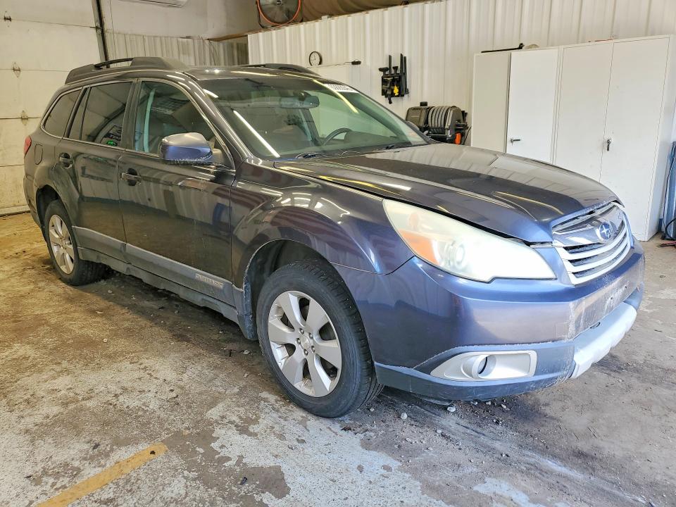 Photo 4 from auction – 2010 SUBARU OUTBACK with VIN 4S4BRBKC5A3358238