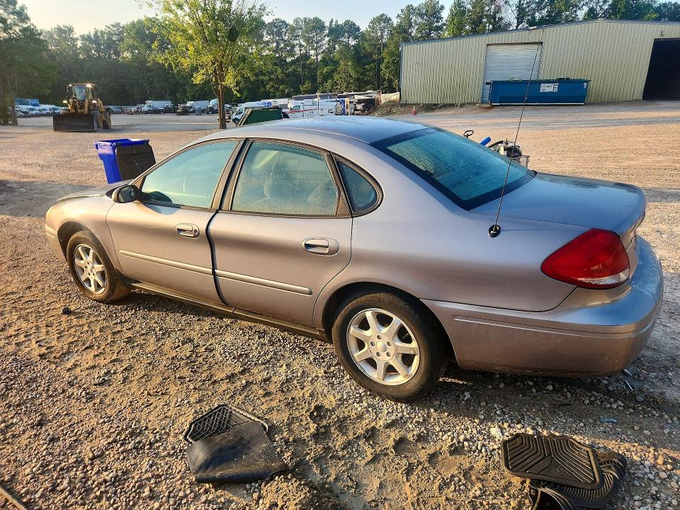 Photo 2 from auction – 2006 FORD TAURUS with VIN 1FAFP56U46A182761
