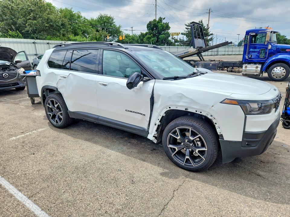 Photo 4 from auction – 2026 JEEP CHEROKEE with VIN 3C4PJMC26TT197053