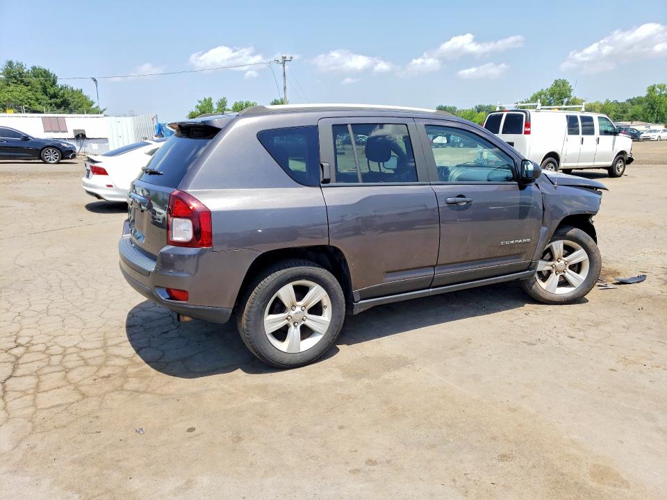 Photo 3 from auction – 2016 JEEP COMPASS with VIN 1C4NJDBB4GD630972