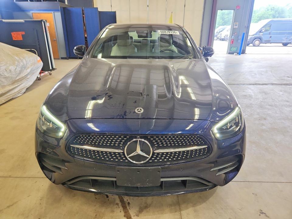 Photo 5 from auction – 2023 MERCEDES-BENZ E with VIN W1KZF8EB9PB099789
