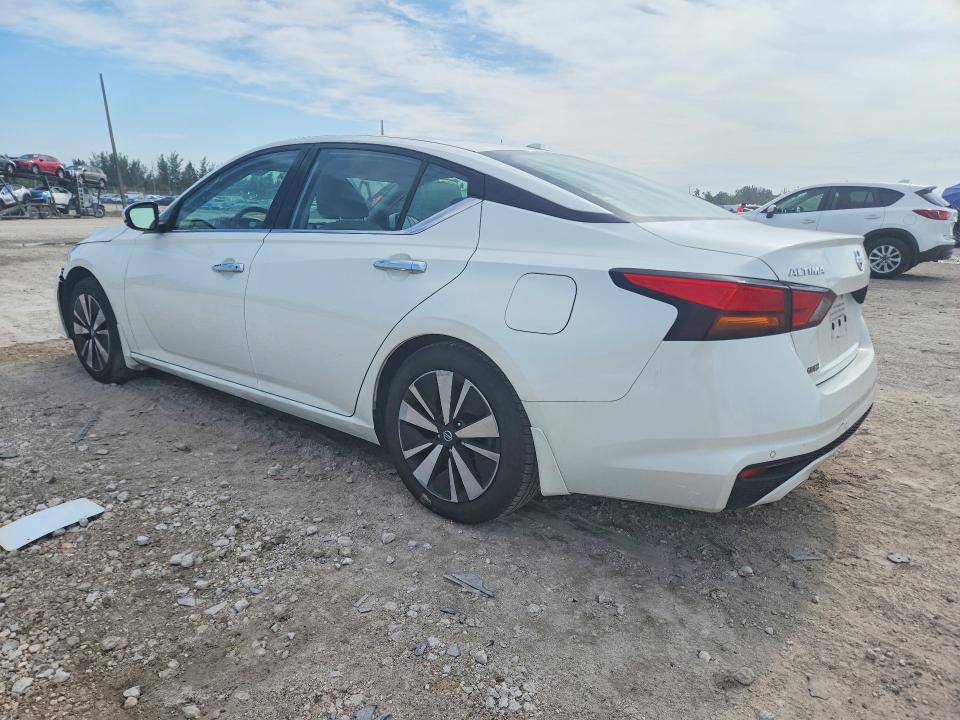 Photo 2 from auction – 2019 NISSAN ALTIMA with VIN 1N4BL4DV9KC135496